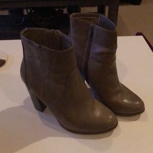 Gently used brown bootie